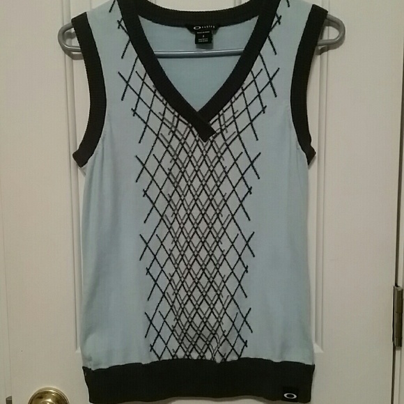 Oakley Golf Sweater Vest - Picture 1 of 4